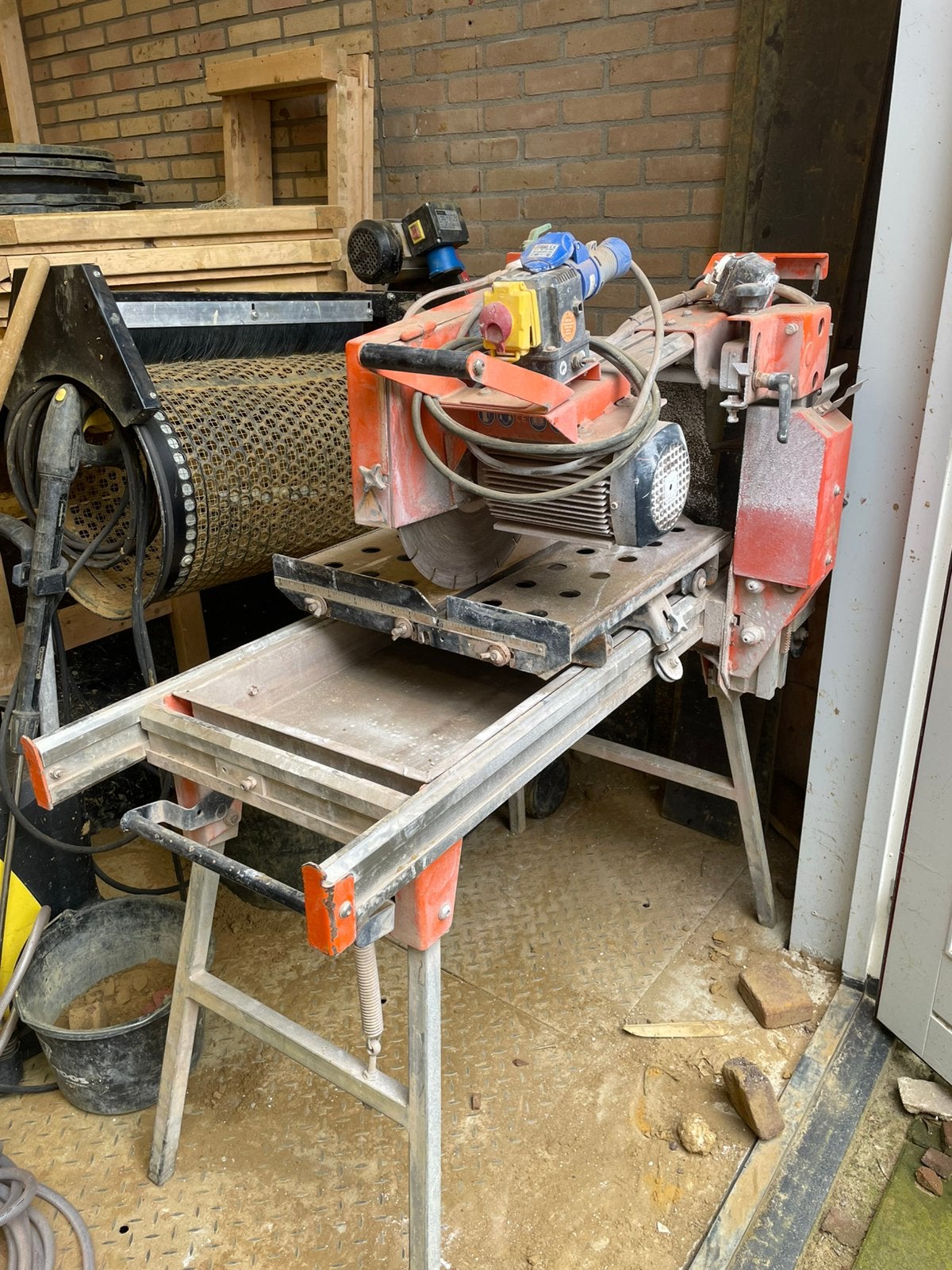 Steenzaag te koop! 230 volt. clipper zaagmachine stenen, Ophalen, Gebruikt, Overige typen, Minder dan 2 meter