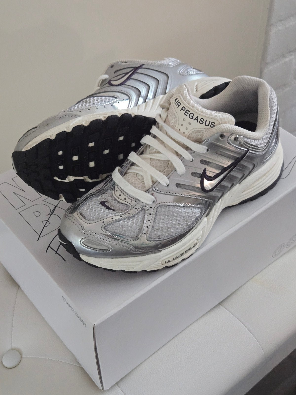 Nike Air Pegasus 2005 - maat 37,5, Kleding | Dames, Wit, Nike, Ophalen of Verzenden, Sneakers of Gympen
