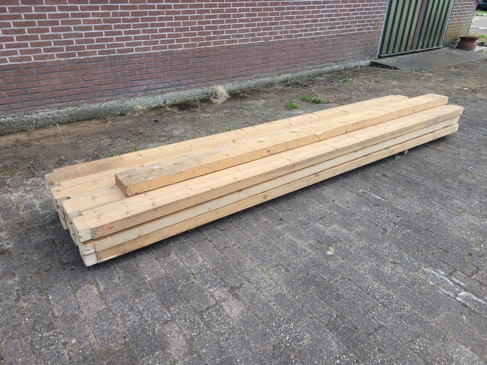 Partij mooie houten balken / Gordingen 13 stuks, Ophalen