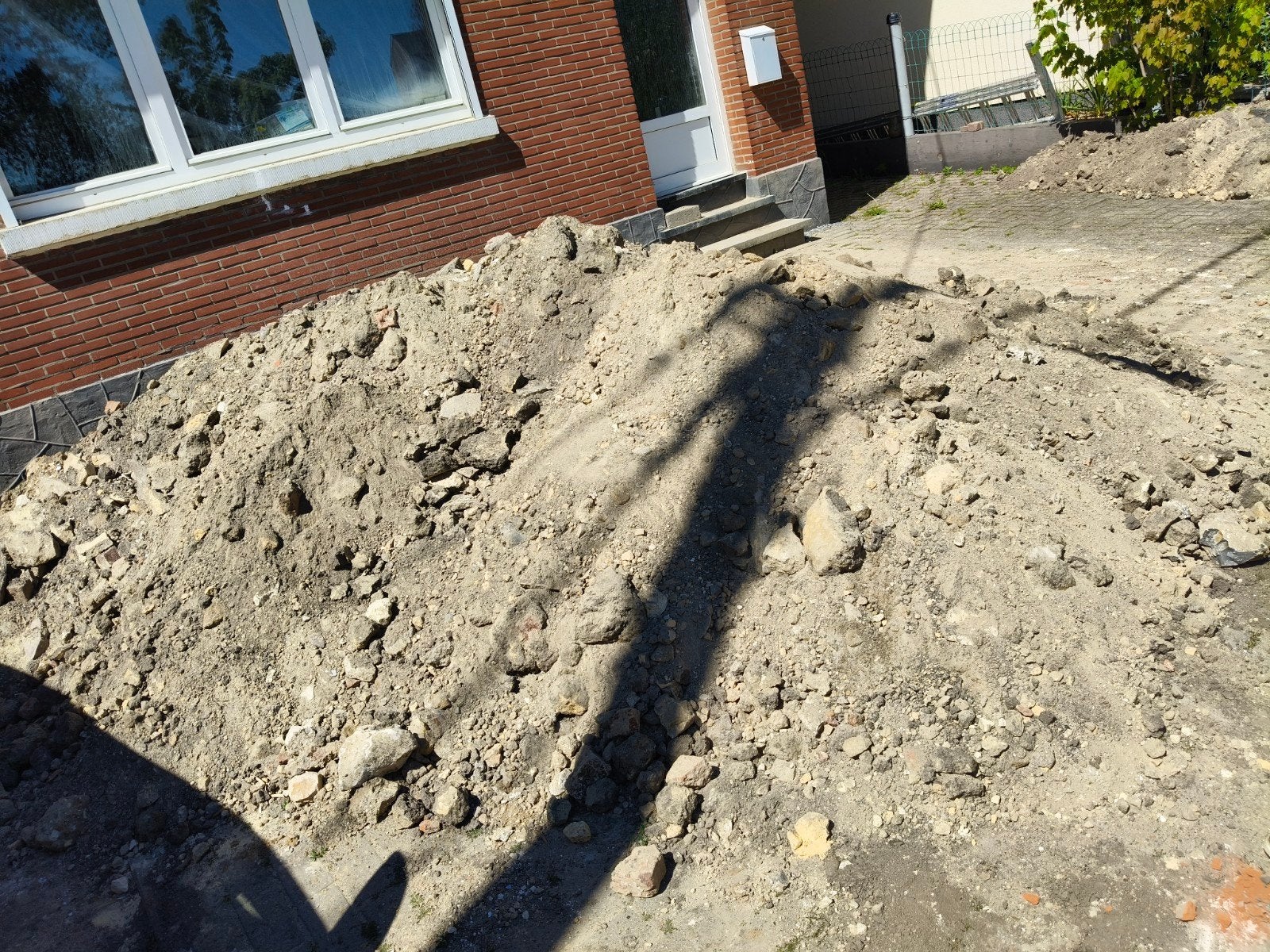 Gratis aarde/grond met mergel (ca. 10m3) voor opvulling, Ophalen