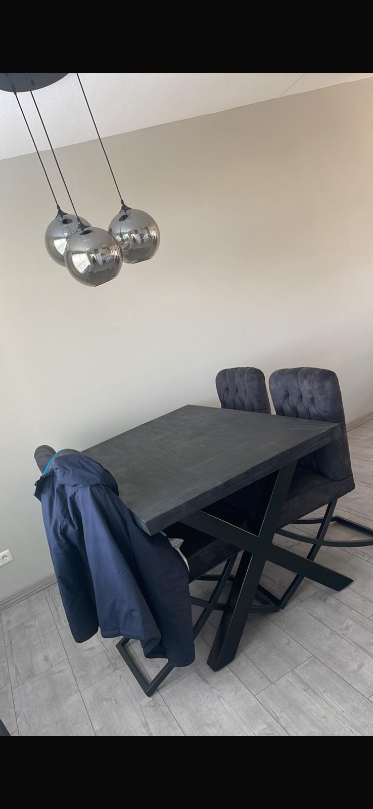 Eettafel massief mango hout 160 bij 90 zwart, Ophalen, Zo goed als nieuw, 4 tot 6 stoelen