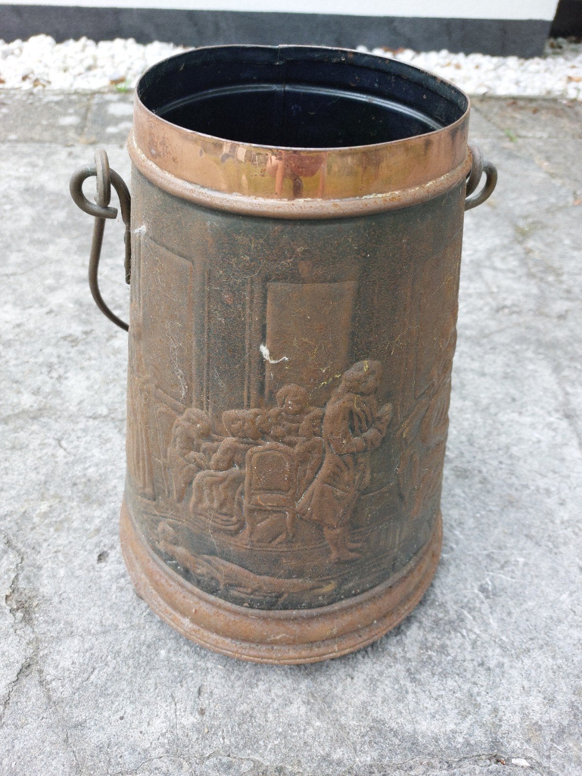 Antieke Koperen Ton met Reliëfdecoratie, Ophalen of Verzenden