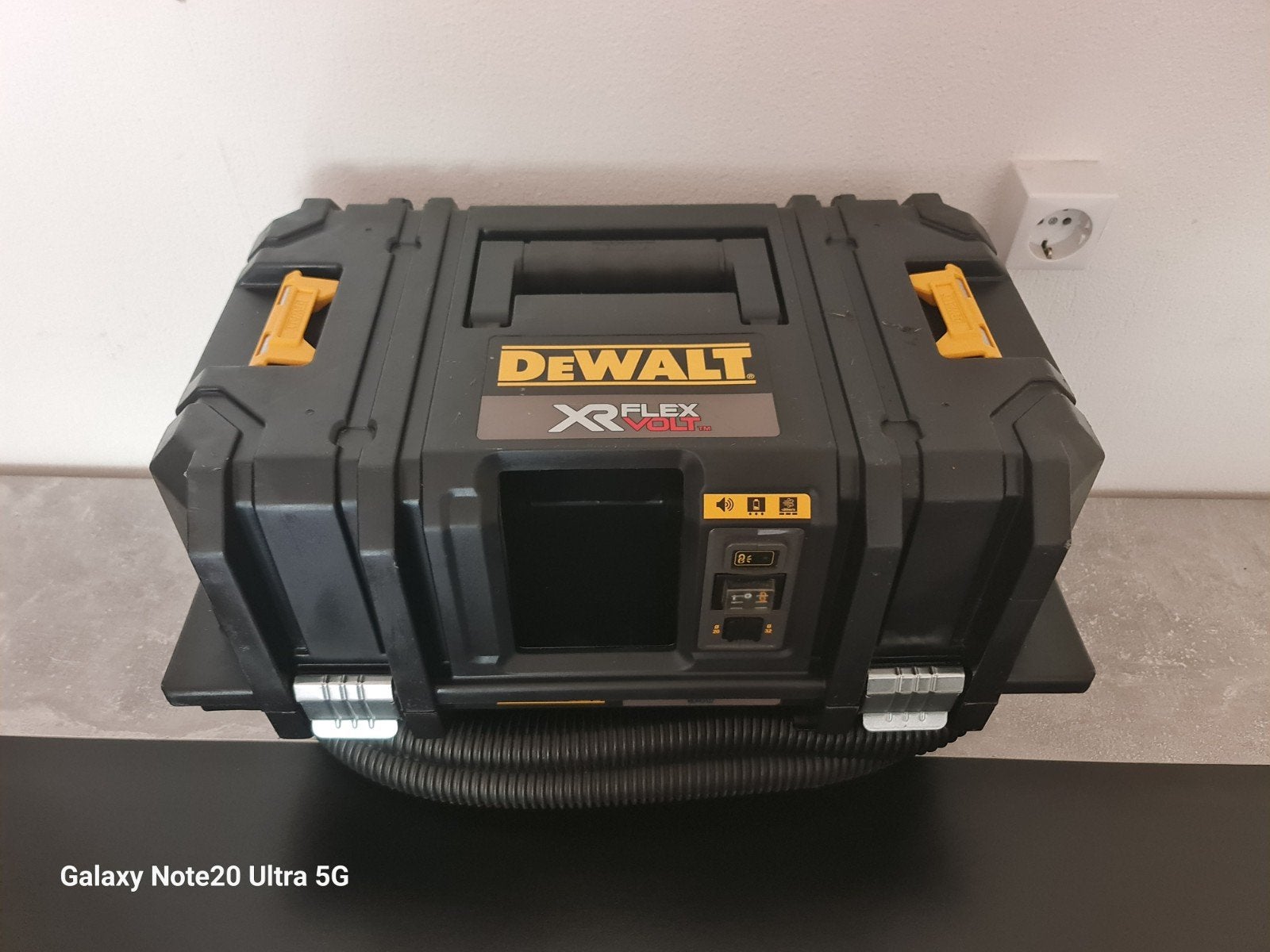 DeWalt DCV586M Accu Stofzuiger - Krachtig en Draagbaar, Ophalen, Draadloos, Zo goed als nieuw, Industriële stofzuiger