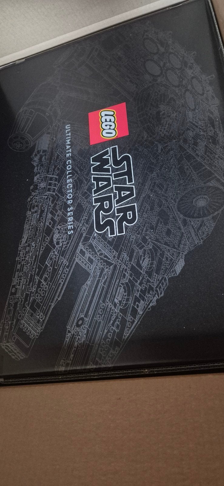 LEGO Star Wars Millennium Falcon UCS (75192) Nieuw in doos, Ophalen of Verzenden