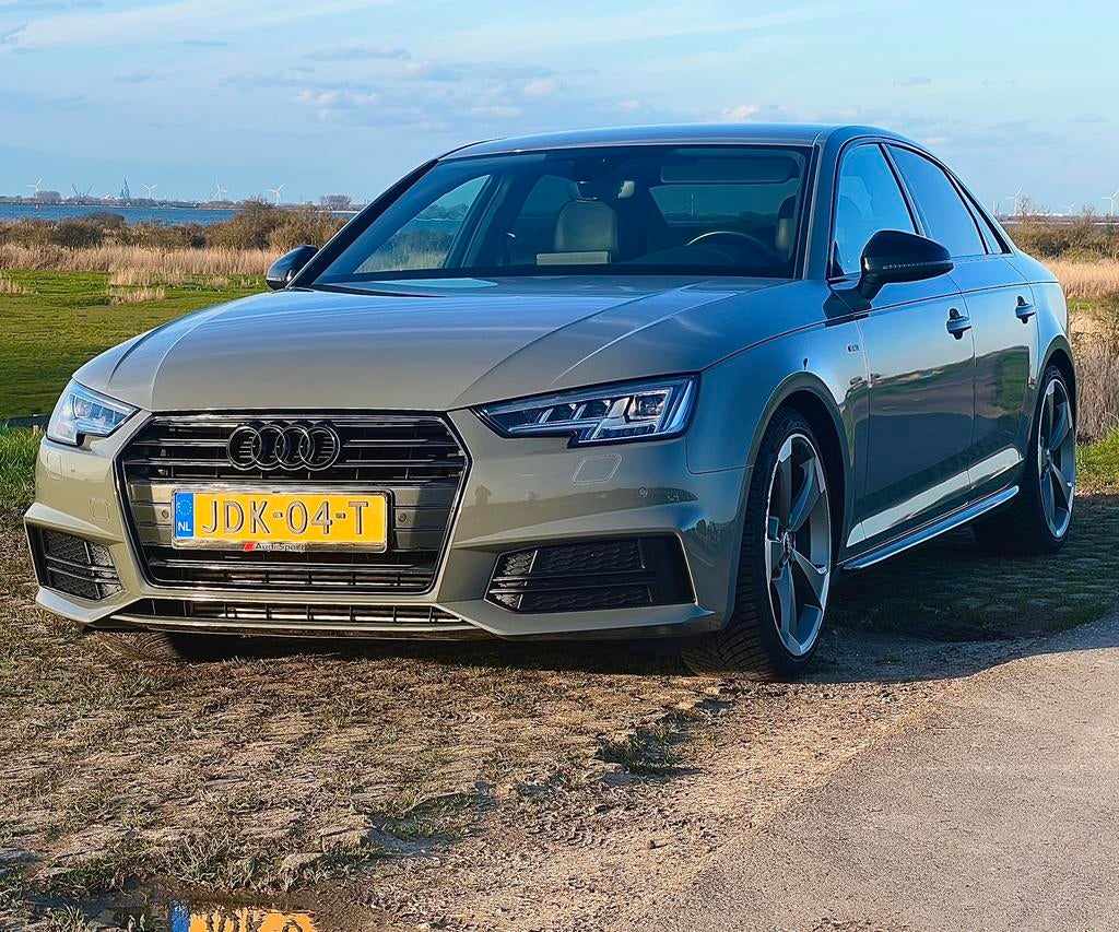 Audi A4 2.0 Tfsi Ultra Mhev 190pk S Tronic 2018 Grijs, Auto's, 1984 cc, A4, Leder, 1405 kg