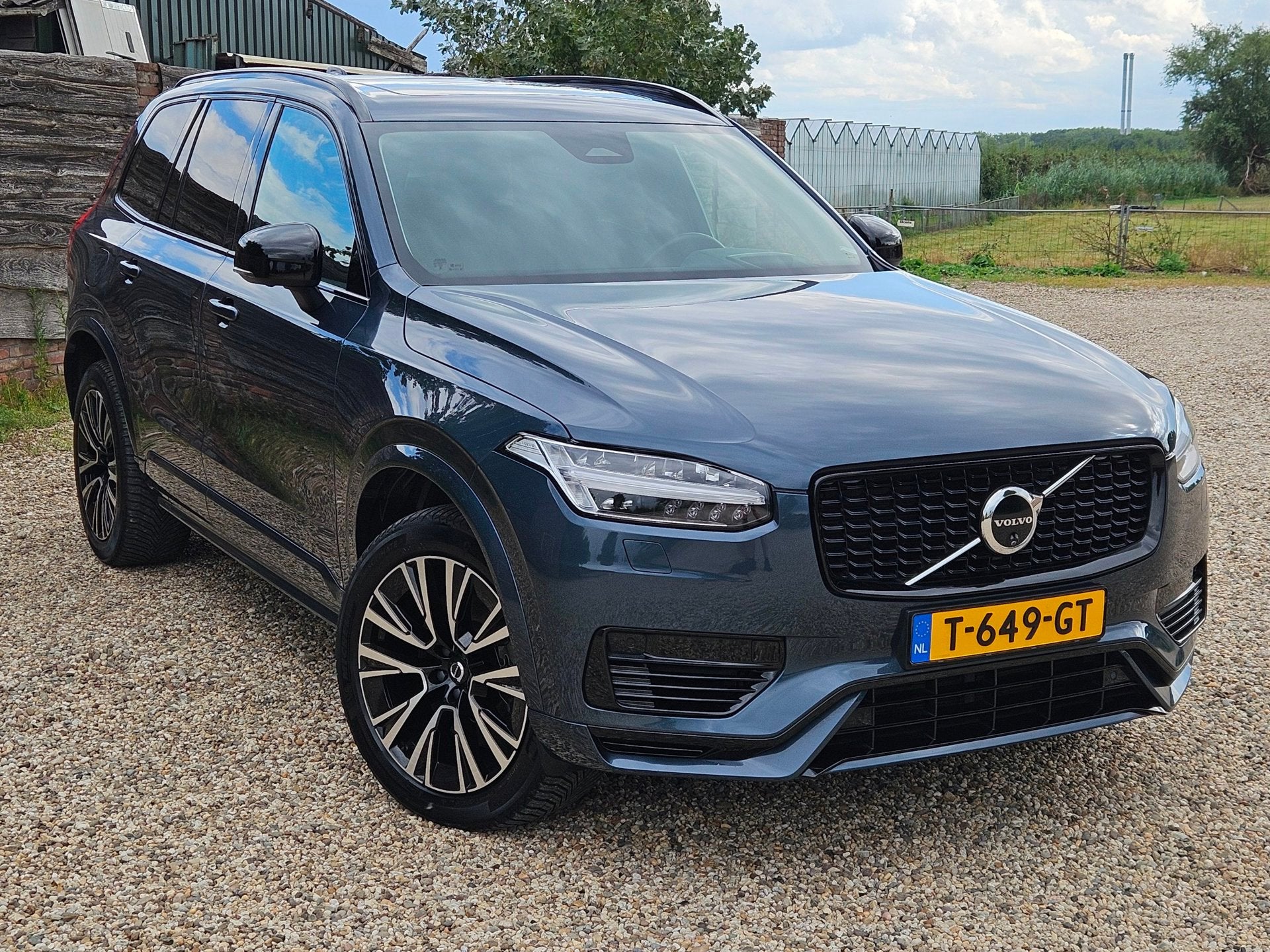 Volvo XC90 2.0 T8 Recharge AWD Plus Dark 7p, Gebruikt, 4 cilinders, 1969 cc, Blauw