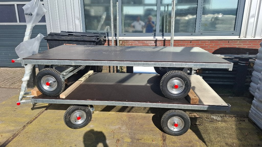 Strowagen met draaikrans, Ophalen