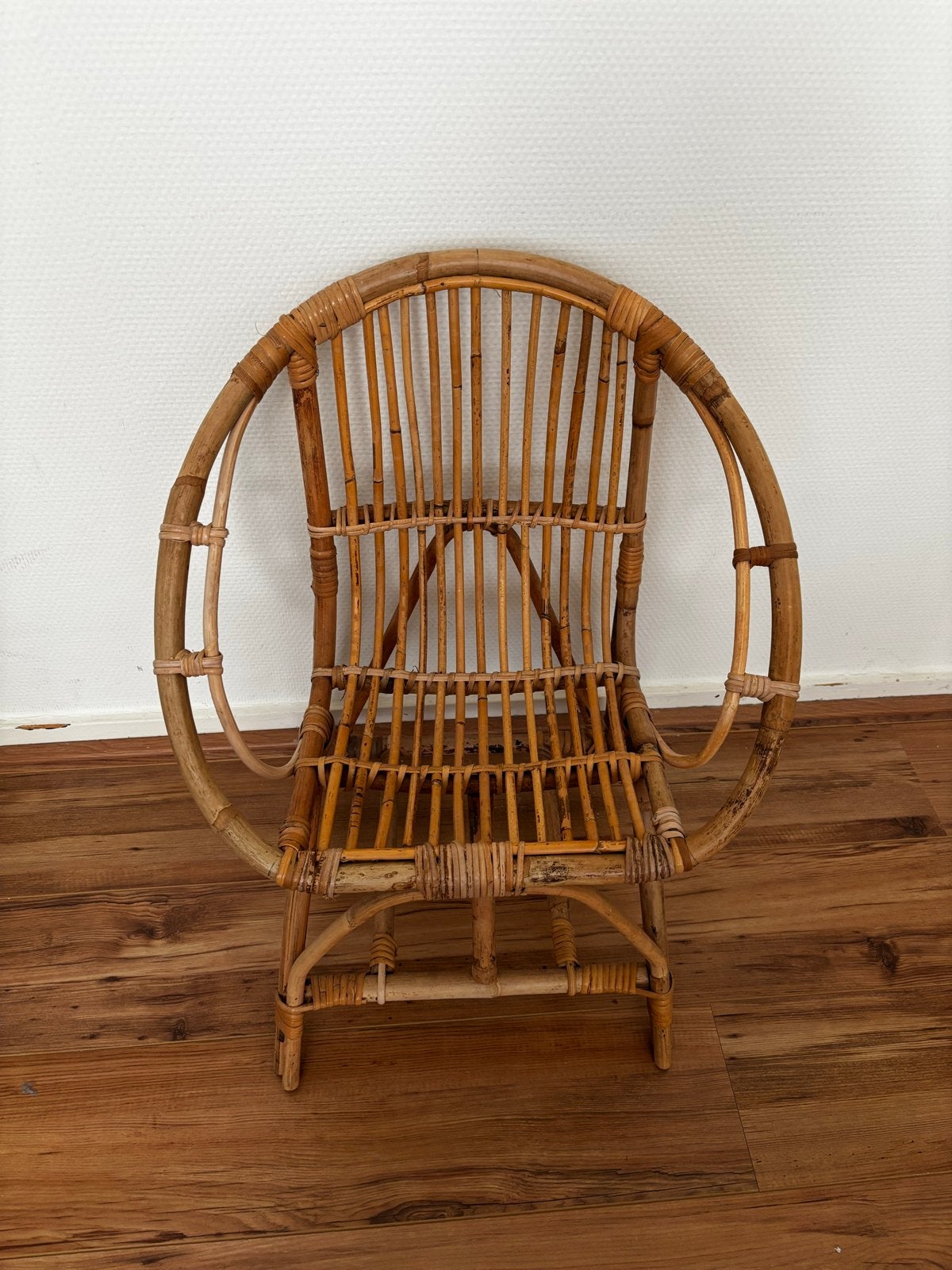 Vintage rotan kinderstoel - 60 cm rugleuning, Kinderen en Baby's, Kinderstoelen, Ophalen, Gebruikt, Overige typen