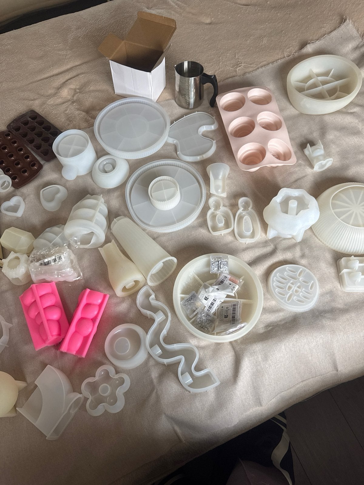 Siliconen mallen voor jesmonite, kaarsen of zeepjes, Meerkleurig, Ophalen of Verzenden, Zo goed als nieuw, Rubber