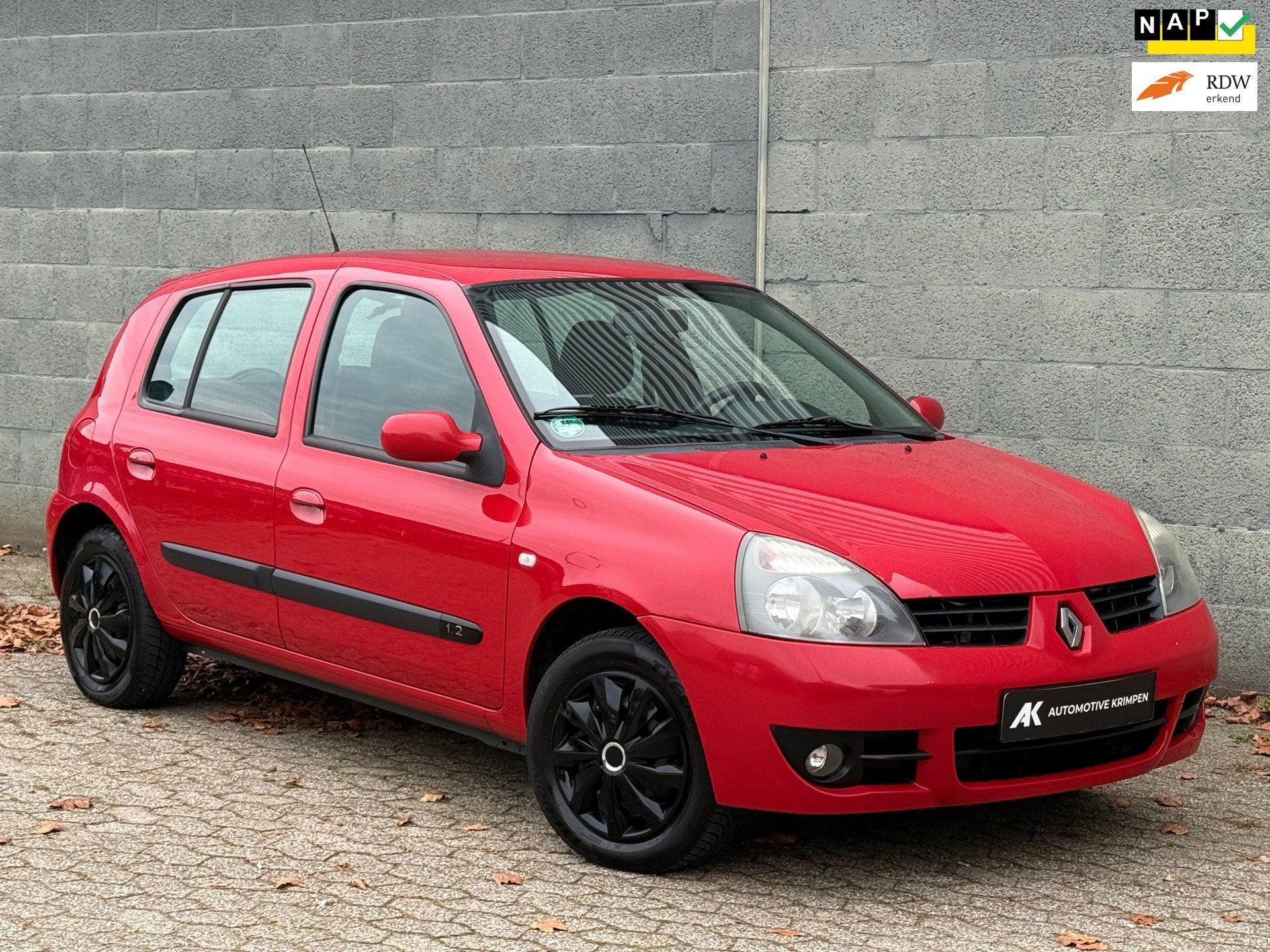 Renault Clio 1.2-16V Campus |Airco|Trekhaak|Nap|elek Ramen, Auto's, Voorwielaandrijving, Gebruikt, 4 cilinders, Origineel Nederlands
