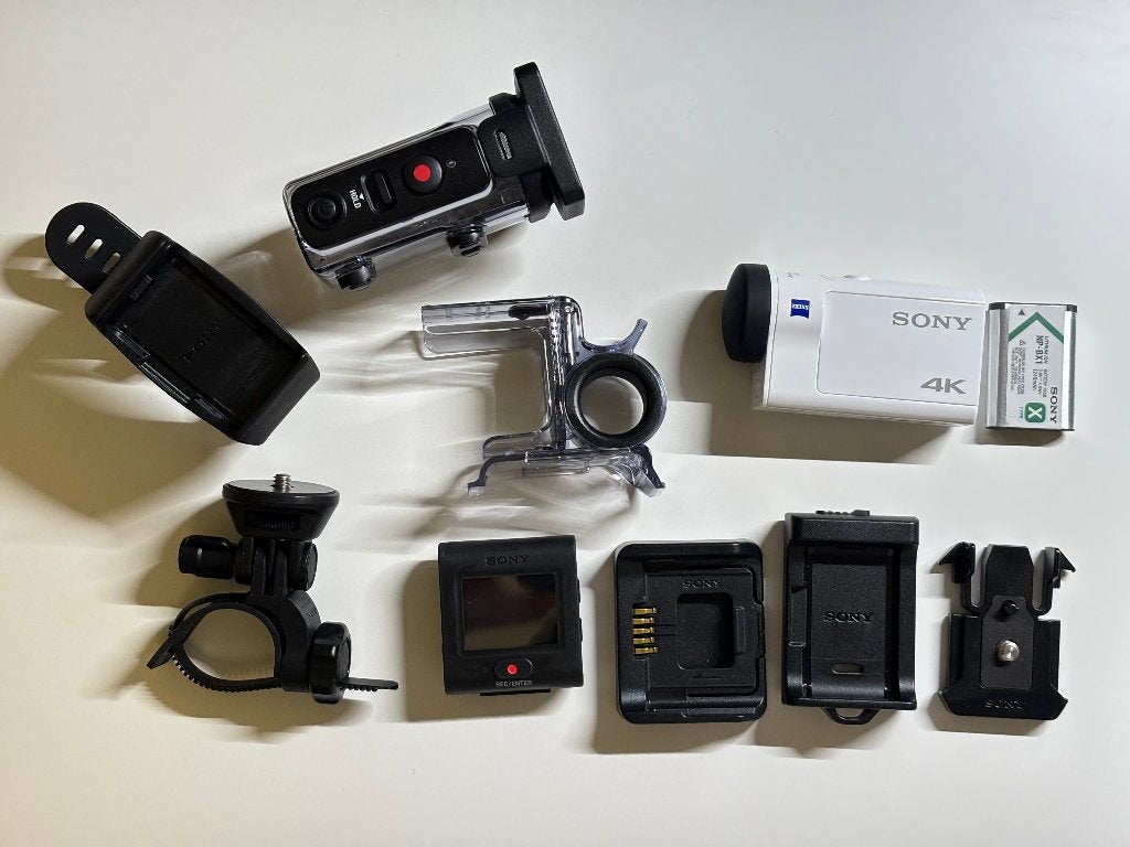 Sony FDR-X3000 4K action cam + travel kit + carrying case, Ophalen of Verzenden, Zo goed als nieuw, Sony