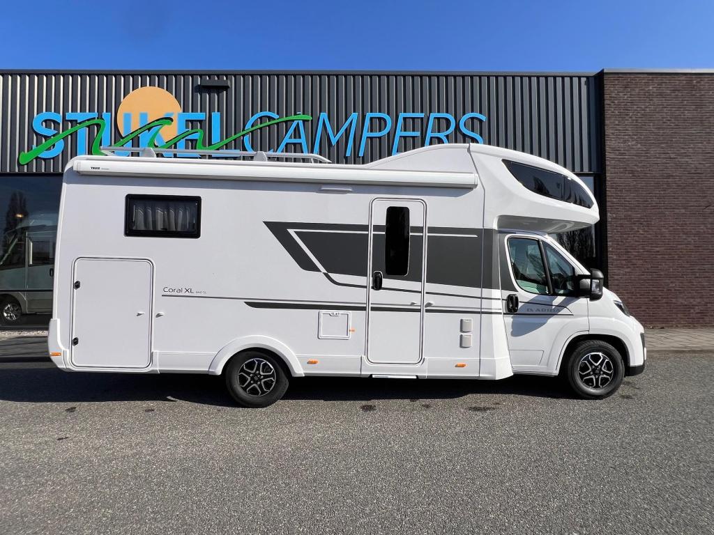 Adria Coral XL 660 SL AUTOMAAT, Caravans en Kamperen, Campers, Automaat, Alkoof, Fiat, Bedrijf