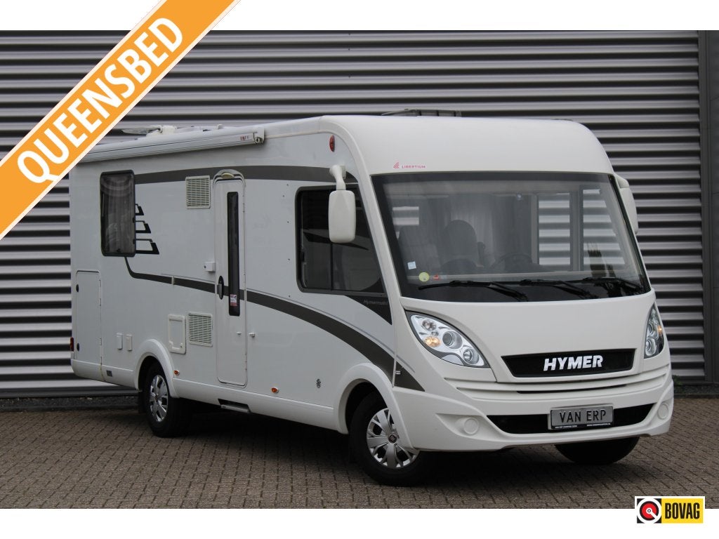 Hymer B698 Queensbed L-zit 150PK TV Schotel Zonnepaneel, Caravans en Kamperen, Campers, Airbags, Ringverwarming, 7 tot 8 meter