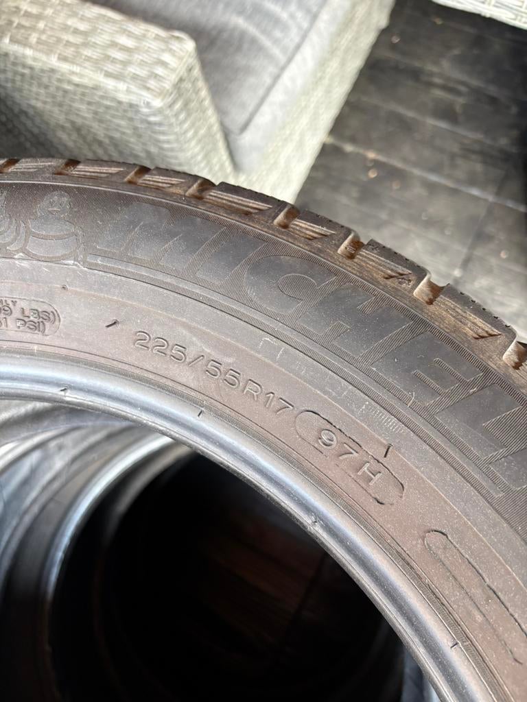 Winterbanden 225 55 17 set van 4, Ophalen, 17 inch, Winterbanden, Band(en)