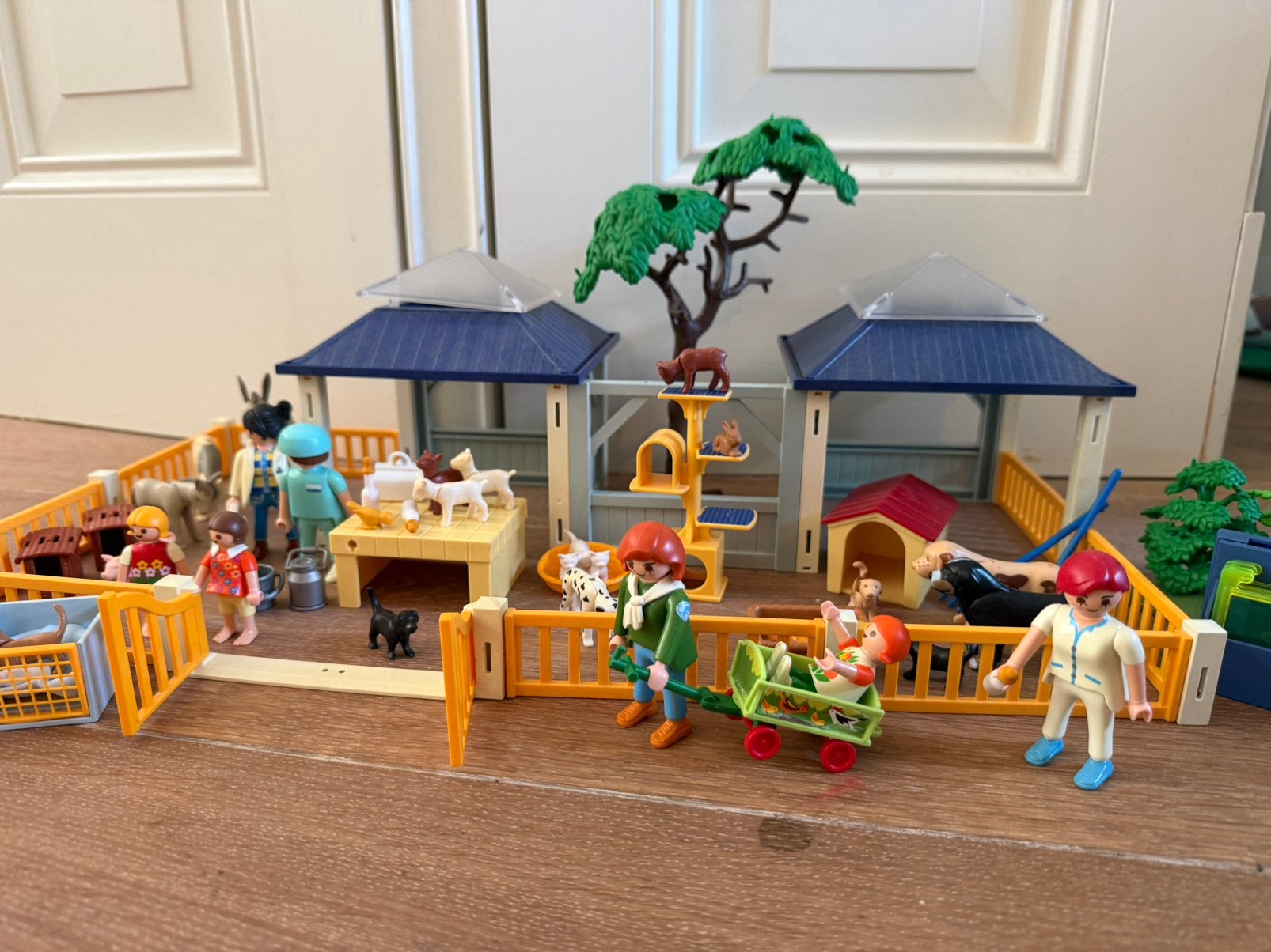 Playmobil dierenkliniek, Gebruikt, Complete set, Overige typen, Ophalen of Verzenden