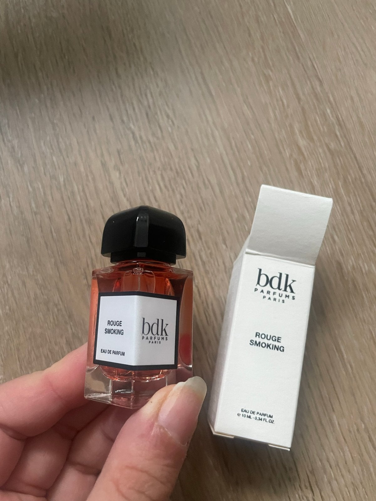 BDK Parfums Rouge Smoking Eau de Parfum 10 ml - Nieuw, Sieraden, Tassen en Uiterlijk, Uiterlijk | Parfum, Verzenden, Nieuw