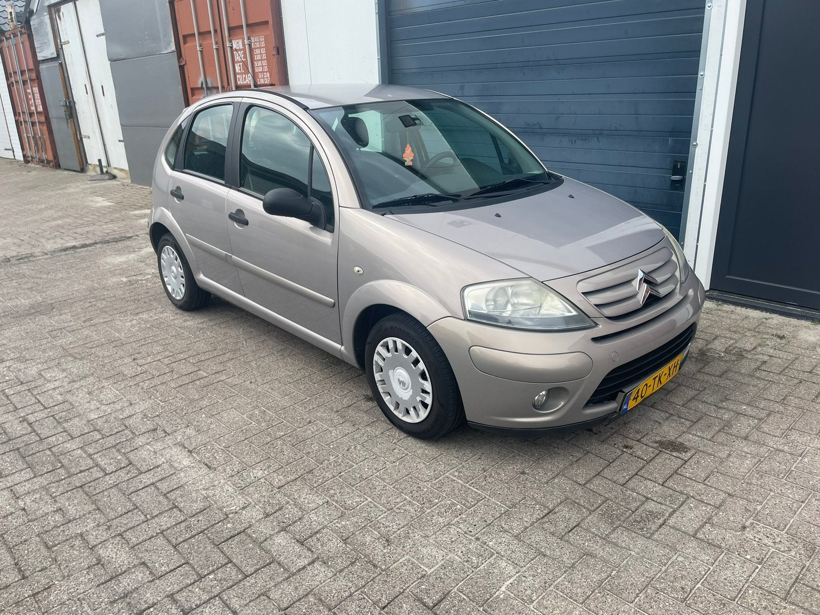 Citroën C3 1.4 I 2006 Beige | Airco | NAP, Voorwielaandrijving, 989 kg, Multifunctioneel stuurwiel, Beige
