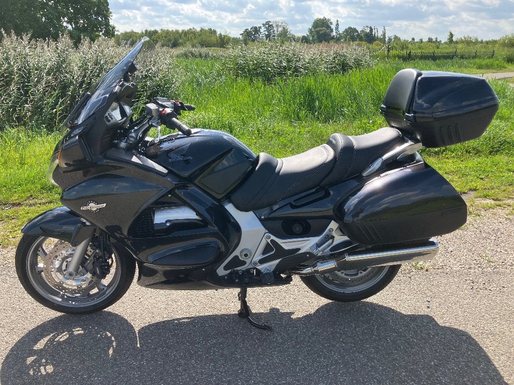 HONDA ST 1300 AE Pan European, bouwjaar 2016, "24730 km", 4 cilinders, Motorrijbewijs A, Gebruikt, Particulier