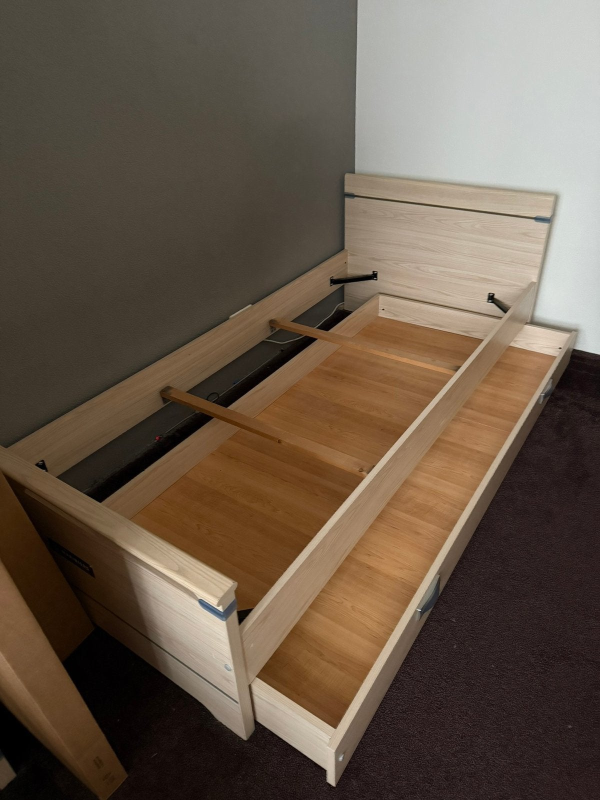 Zeer net één persoons bed, Ophalen, 90 cm, Eenpersoons, Zo goed als nieuw