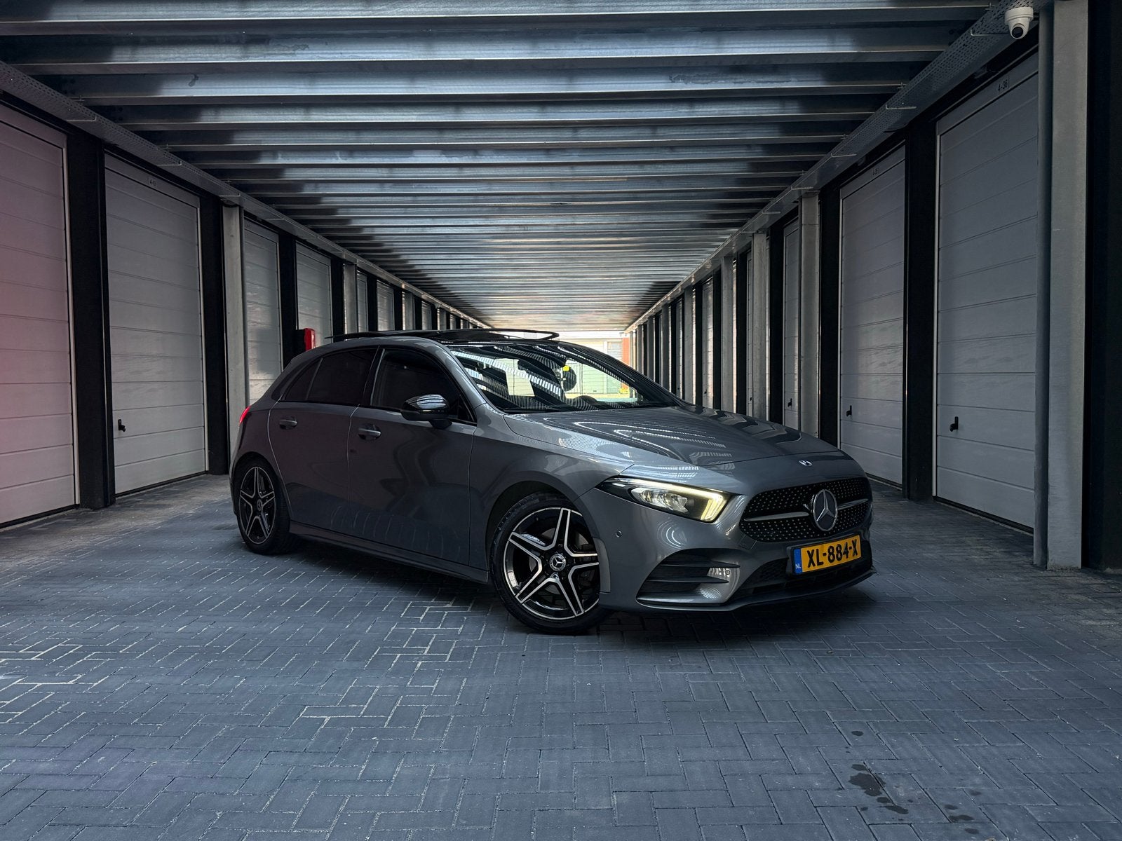 Mercedes-Benz A-Klasse A 200 163pk 7G-DCT 2018 Grijs, 4 cilinders, 75 €/maand, Particulier, 1600 kg