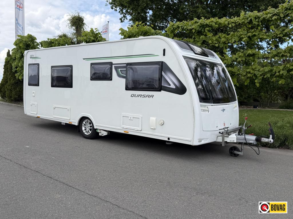 Lunar Quasar 554 Mover,luifel,Truma combi 4 aparte badkamer, Caravans en Kamperen, Caravans, Standaardzit, Bedrijf, Schokbreker