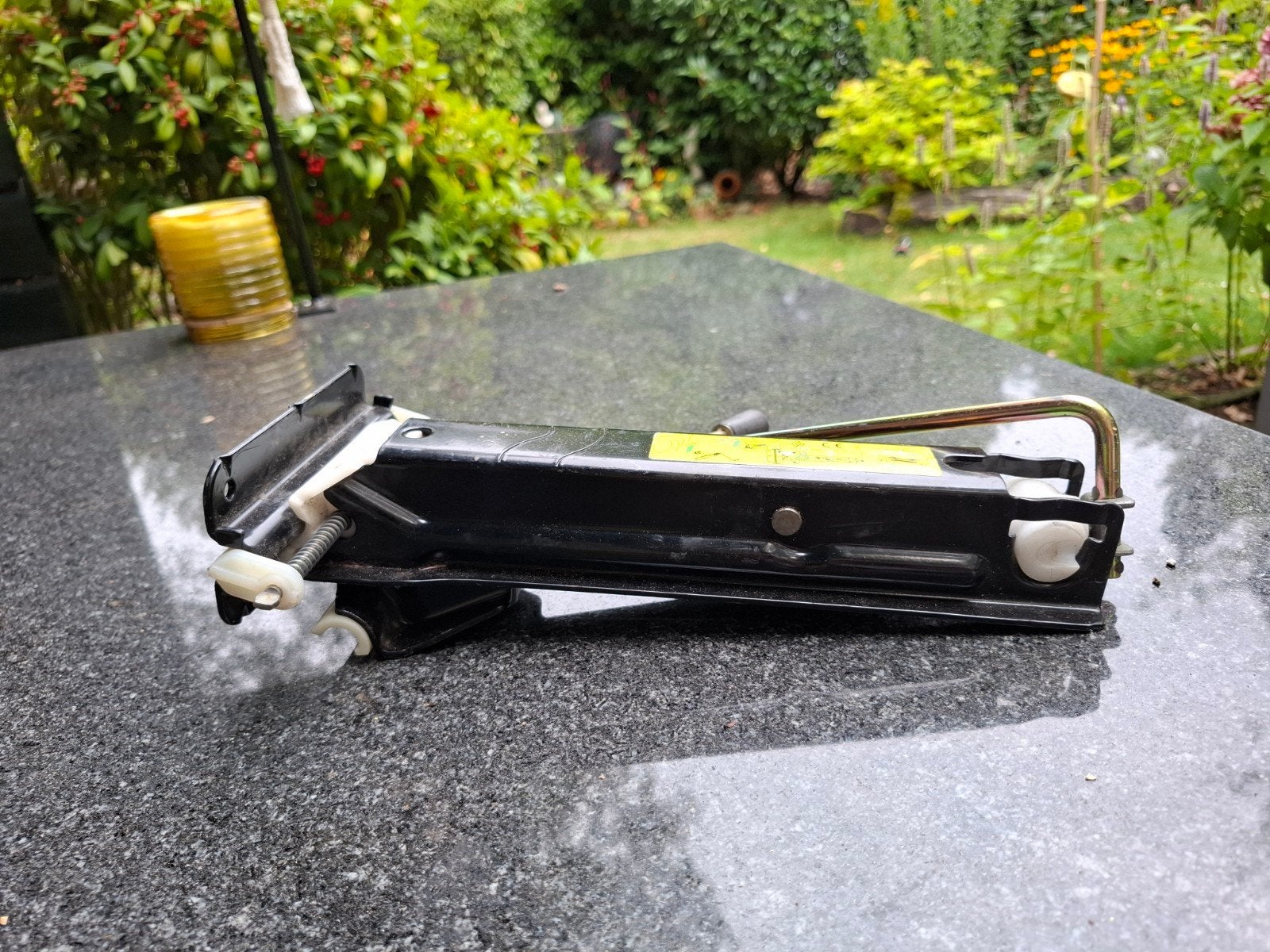 Auto krik - Schaarkrik voor voertuigen, Auto diversen, Krikken, Ophalen of Verzenden, Zo goed als nieuw, Manueel, Schaarkrik
