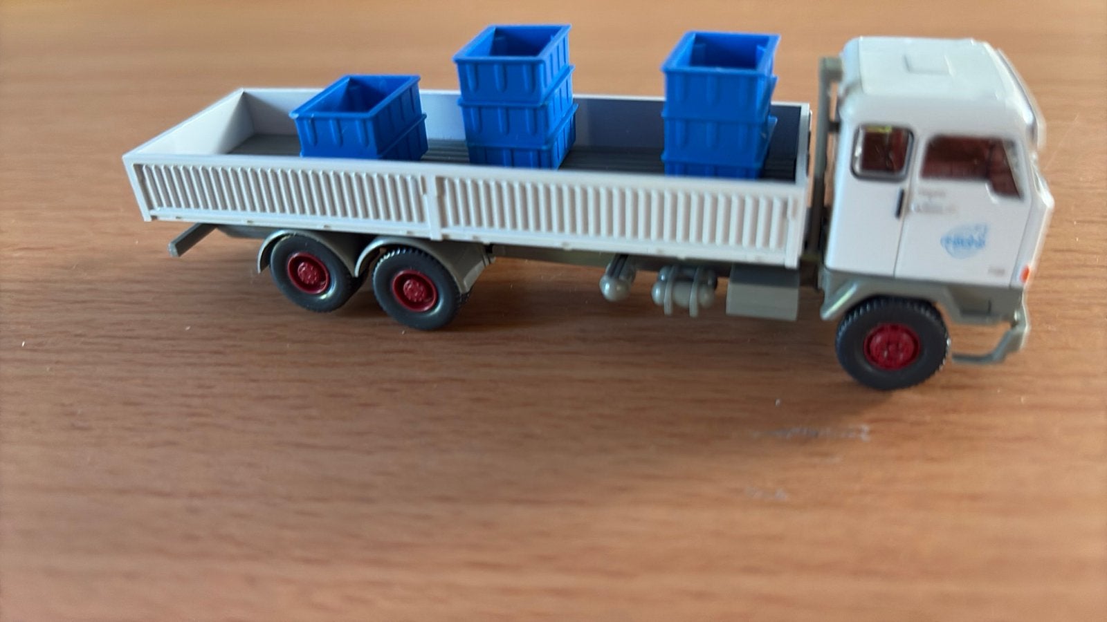 WIKING 046202 VOLVO VRACHTWAGEN MET LADING.HO 1:87, Ophalen of Verzenden, Zo goed als nieuw
