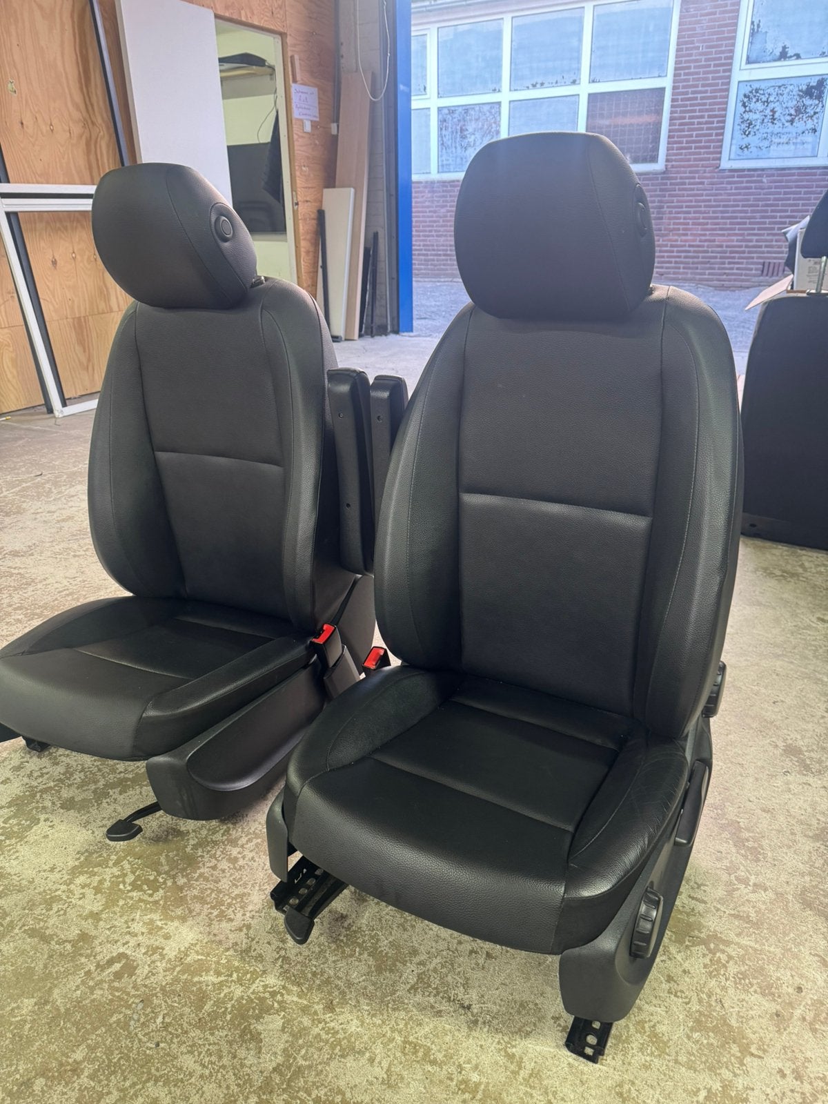 Mercedes Vito W447 Comfort Lederen Stoelen Verwarmd, Auto-onderdelen, Interieur en Bekleding, Ophalen