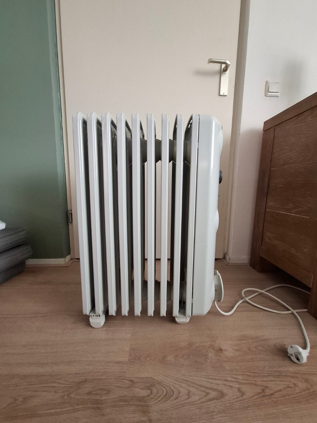 De'Longhi Oliegevulde Radiator - Elektrische Kachel, Ophalen, Gebruikt, Radiator, Minder dan 60 cm