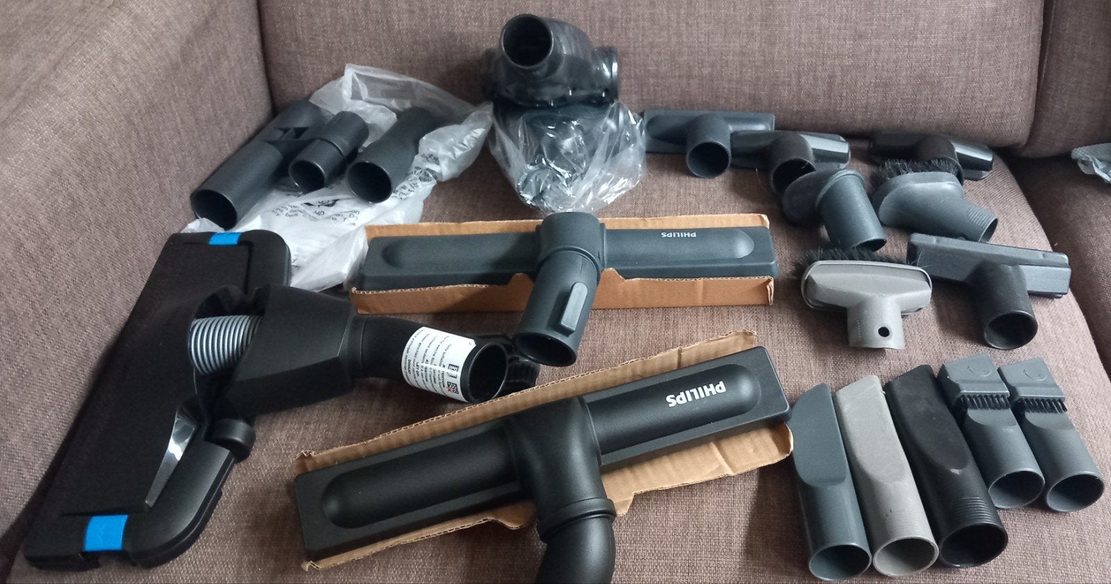 Diverse nieuwe stofzuiger voeten en overige hulpstukken., Ophalen of Verzenden, Nieuw