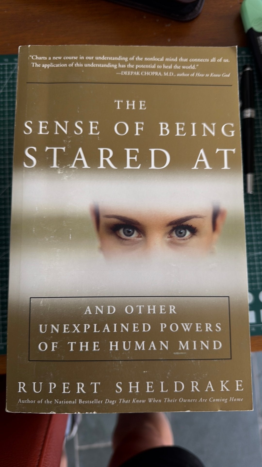 The sense of being stared at, Boeken, Ophalen of Verzenden, Gelezen