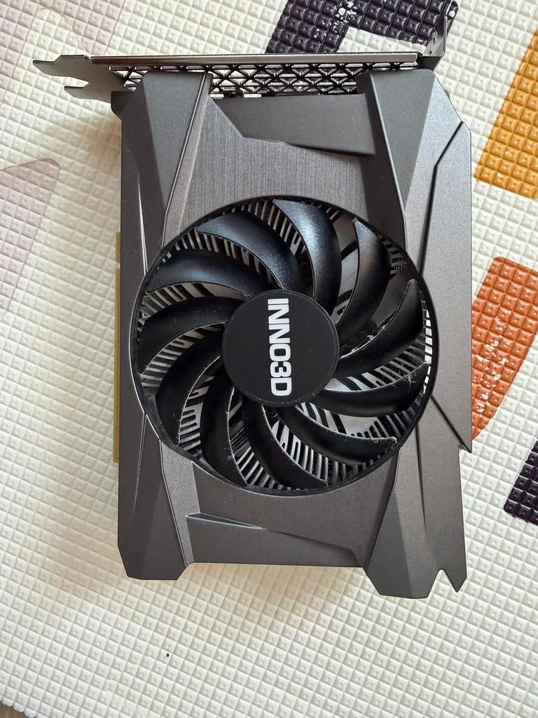 RTX 4060 – Compact & Krachtig!, GDDR6, PCI-Express 4, Ophalen of Verzenden, Zo goed als nieuw