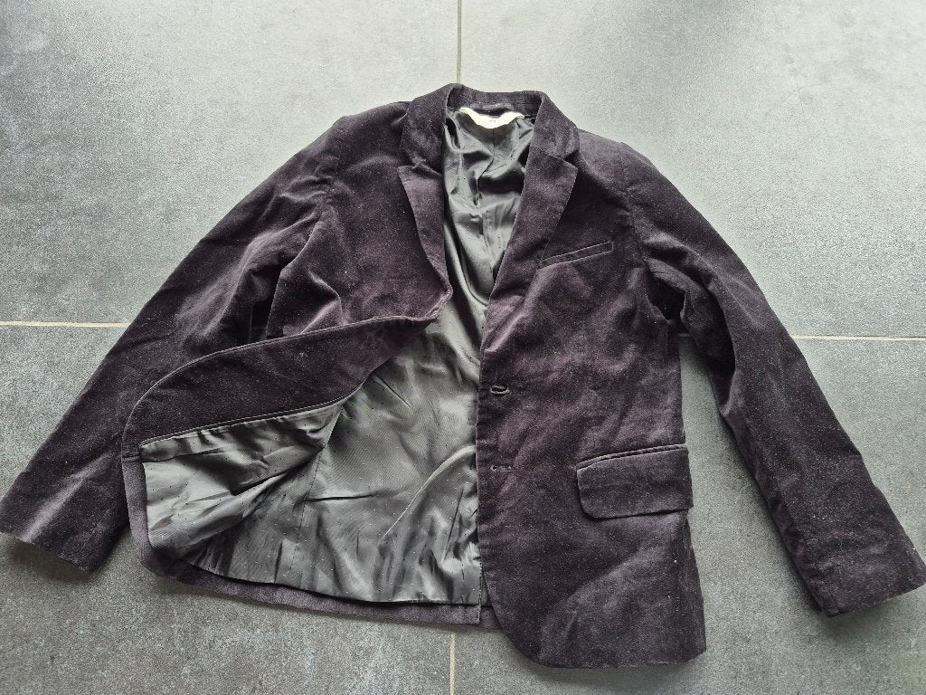 Nette zwarte fluwelen / velours colbert blazer – Maat 134, Kinderen en Baby's, H&M, Ophalen of Verzenden, Zo goed als nieuw, Jongen