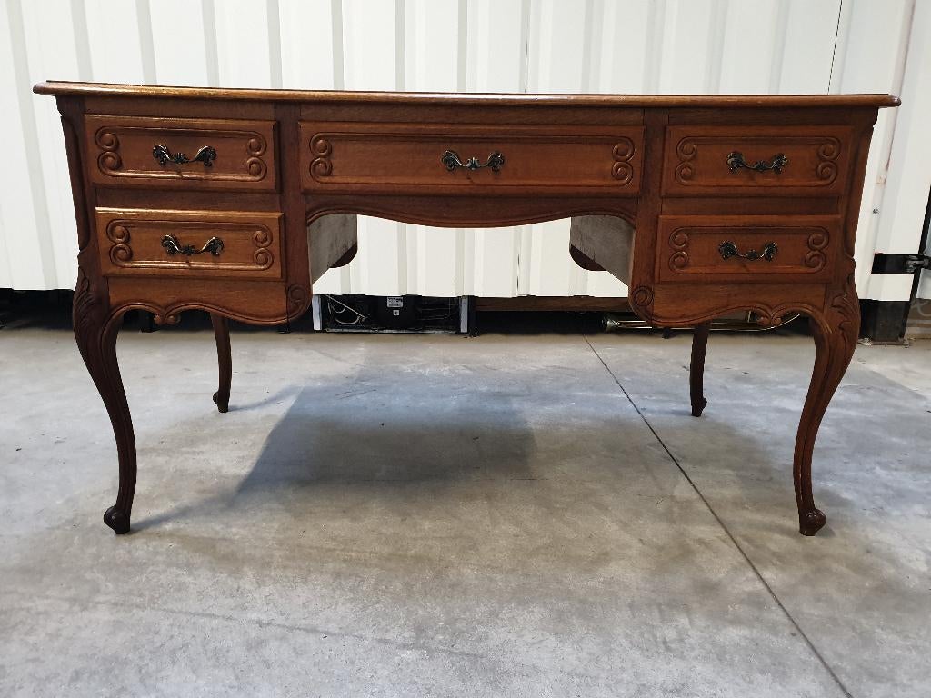 Queen Ann Stijl bureau. Het kan geleverd worden., Ophalen
