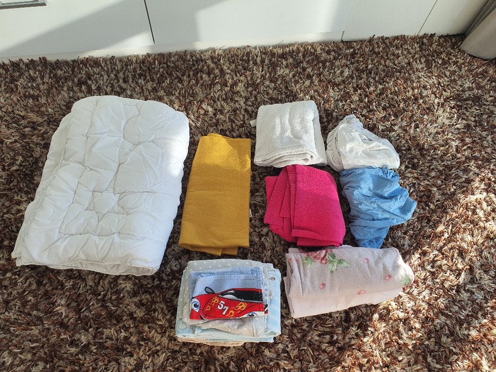 Beddengoed en dekens voor een babybedje, Kinderen en Baby's, Kinderkamer | Beddengoed, Gebruikt, Jongetje of Meisje, Wit, Dekbedovertrek