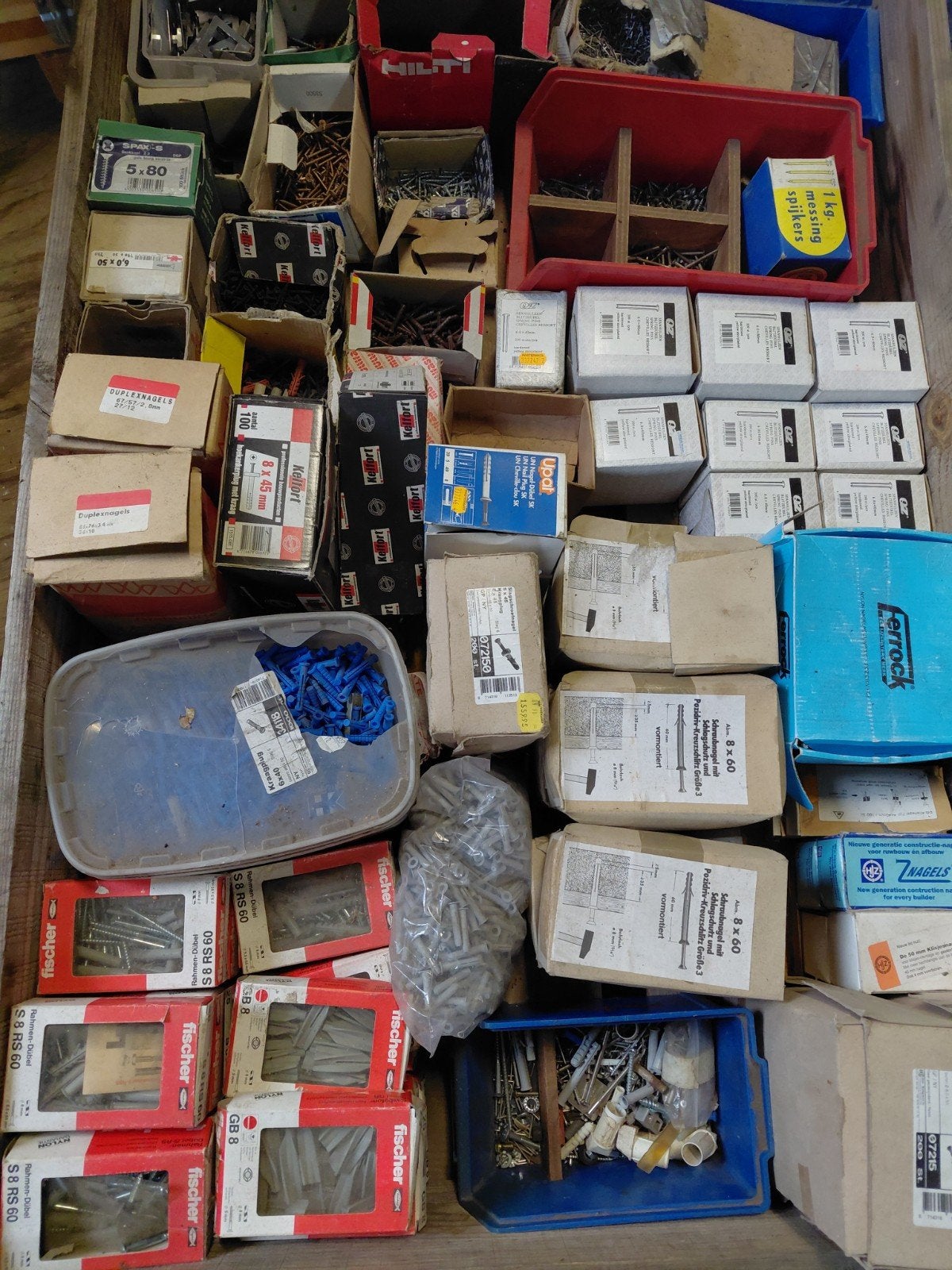 Partij schroeven, Ficher pluggen enz., Ophalen, Nieuw, Minder dan 50 mm, Schroeven