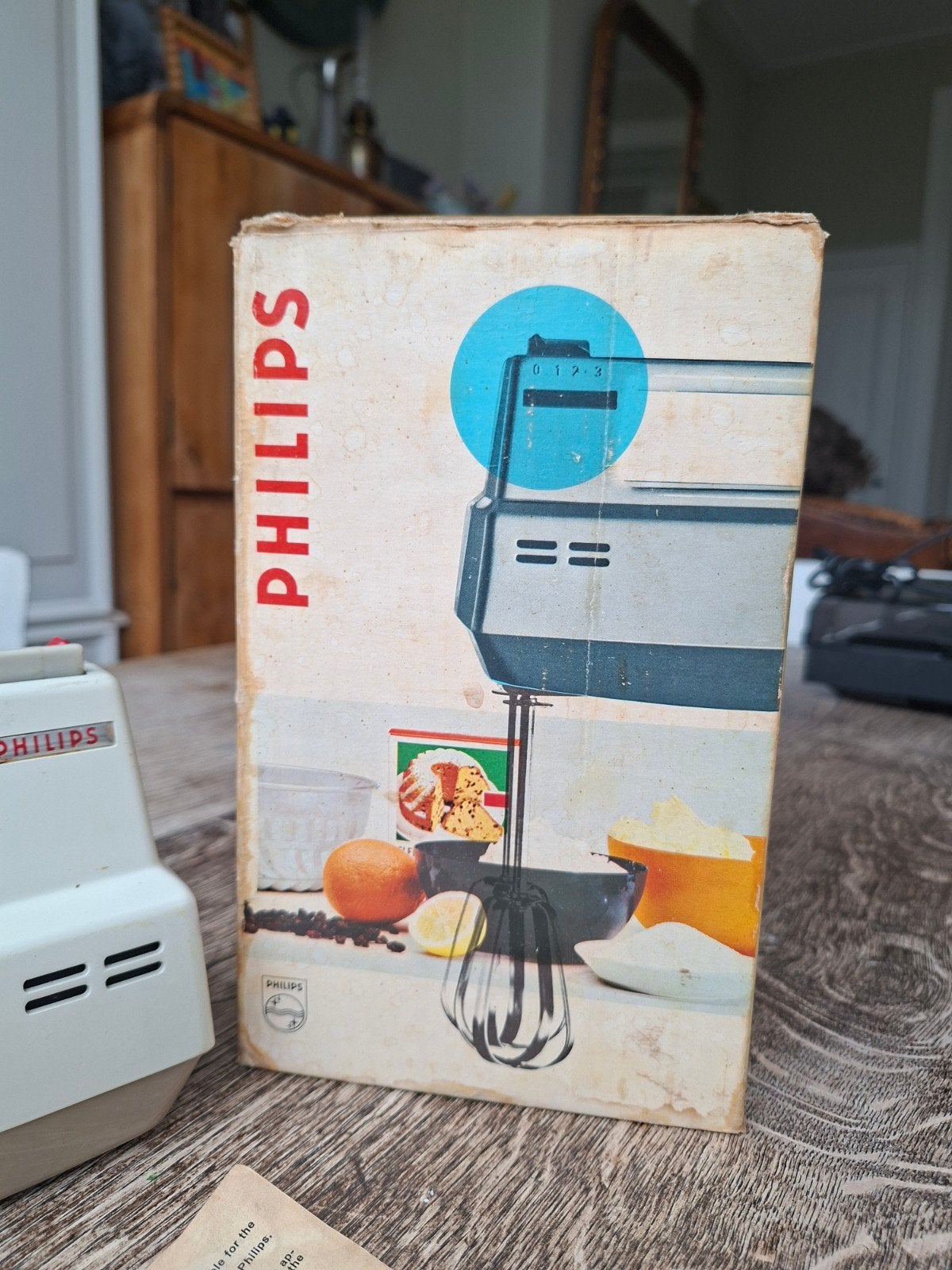 Vintage Philips 3-Speed Food Mixer HM 3060 met doos, Witgoed en Apparatuur, 1 tot 2 liter, Ophalen, Gebruikt, 3 snelheden of meer