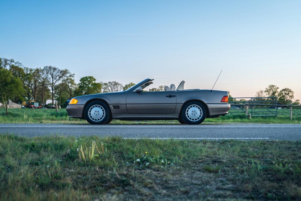 1992 Mercedes-Benz SL 300-24V | hardtop | 65.000km | APK, Auto's, Achterwielaandrijving, Cabriolet, Beige, Leder