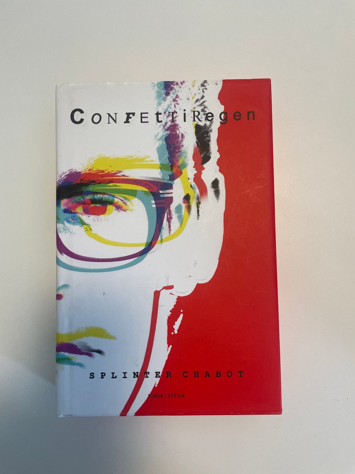 Confettiregen - Splinter Chabot - Gesigneerde hardcover, Ophalen of Verzenden, Zo goed als nieuw, Nederland