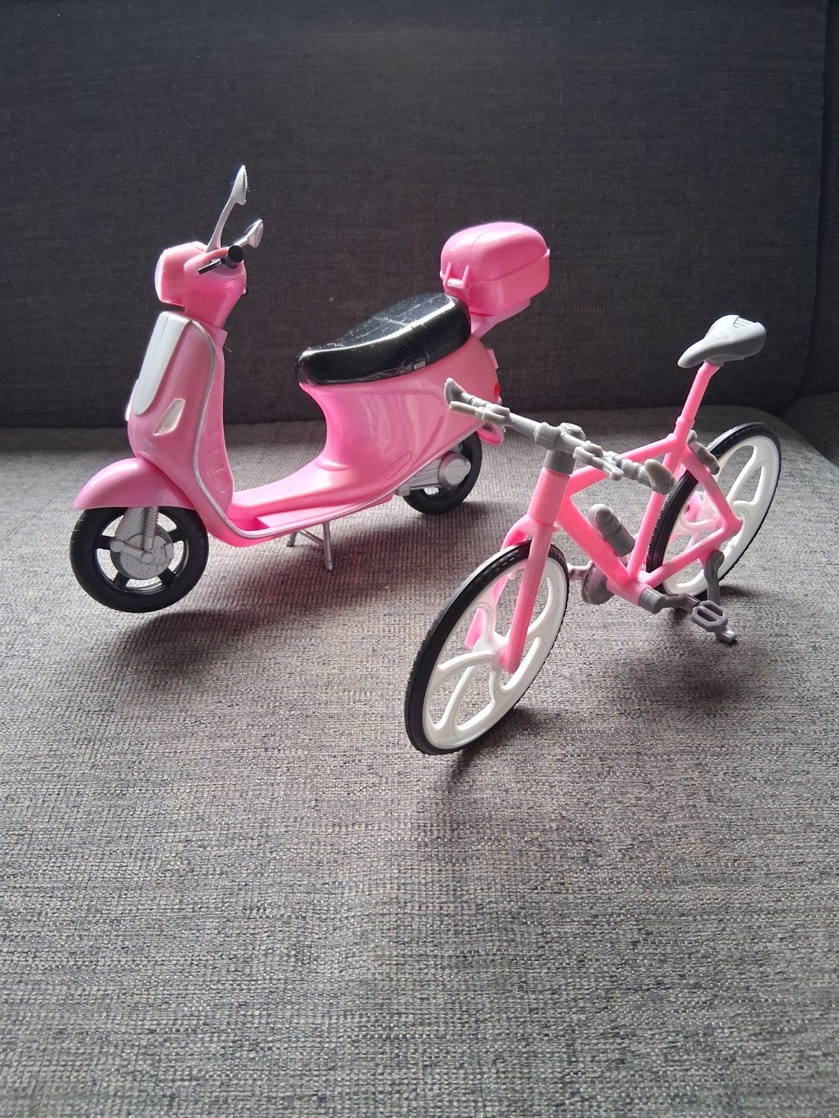 Scooter en roze fiets voor Barbiepoppen, Ophalen, Gebruikt, Meisje