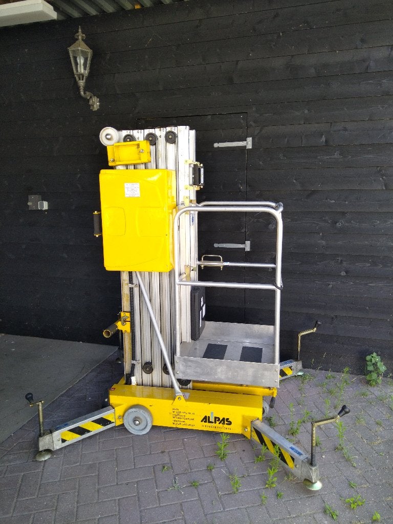 Hoogwerker _ theaterlift  _ verticale mastlift _ manlift, Ophalen, Gebruikt, Overige typen, 5 meter of hoger