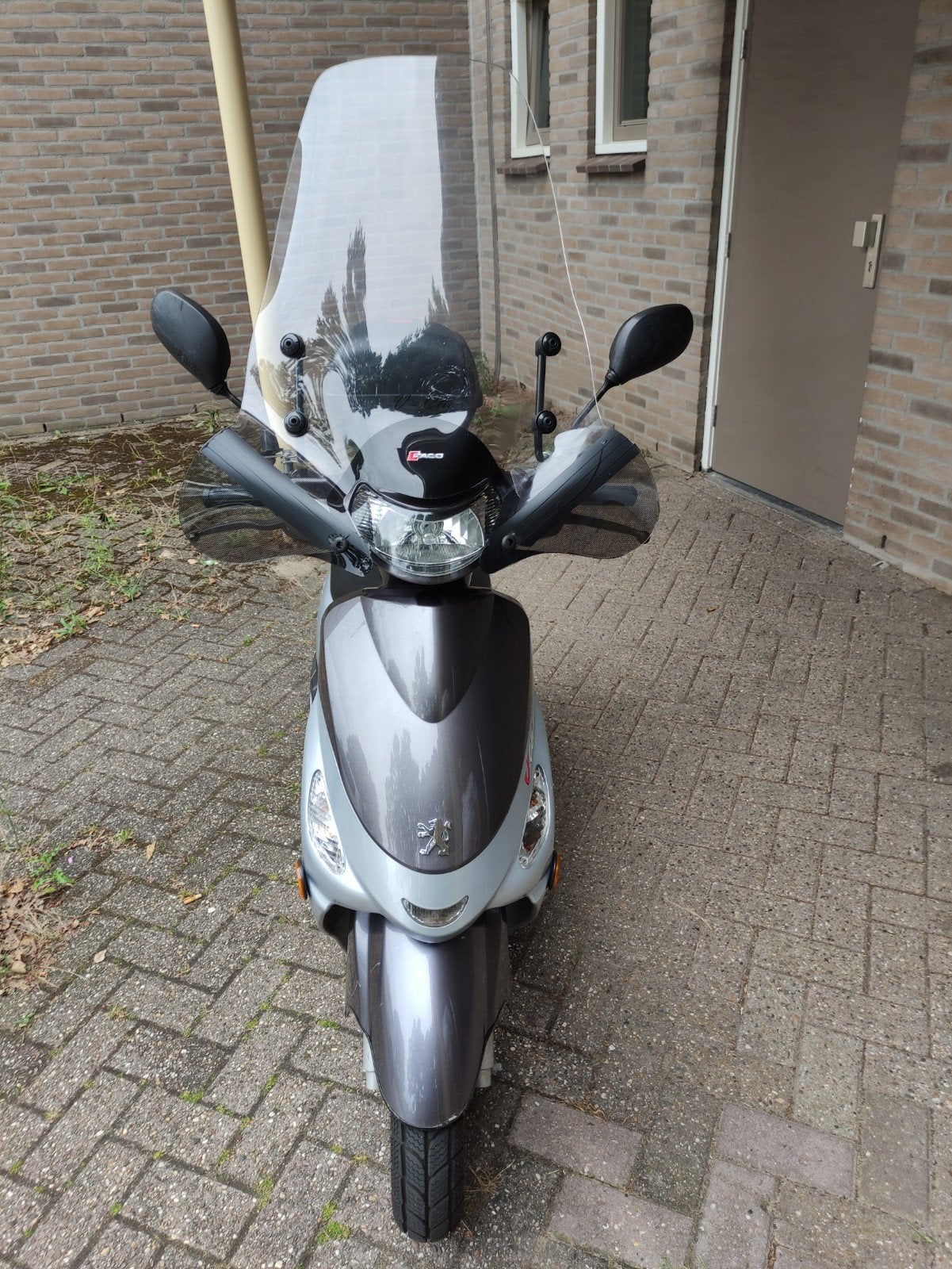 Peugeot v-clic, Fietsen en Brommers, Ophalen, Overige modellen, 49 cc, Zo goed als nieuw