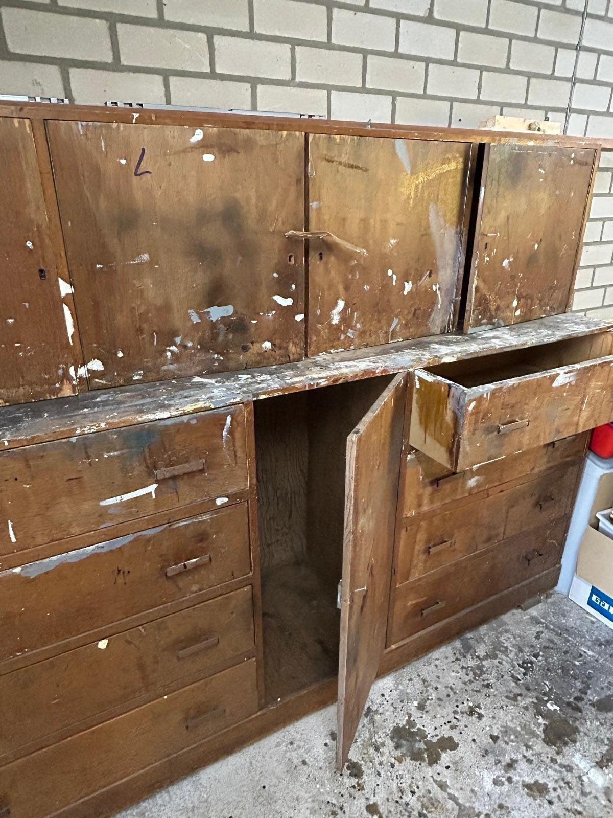 Vintage houten werkbank/opbergkast met lades, Ophalen