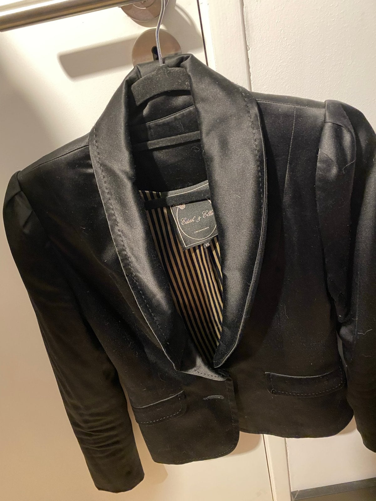 Elegant Zwart Jasje van Edith & Ella - Maat XS, Kleding | Dames, Jasjes, Kostuums en Pakken, Zo goed als nieuw, Jasje, Maat 34 (XS) of kleiner