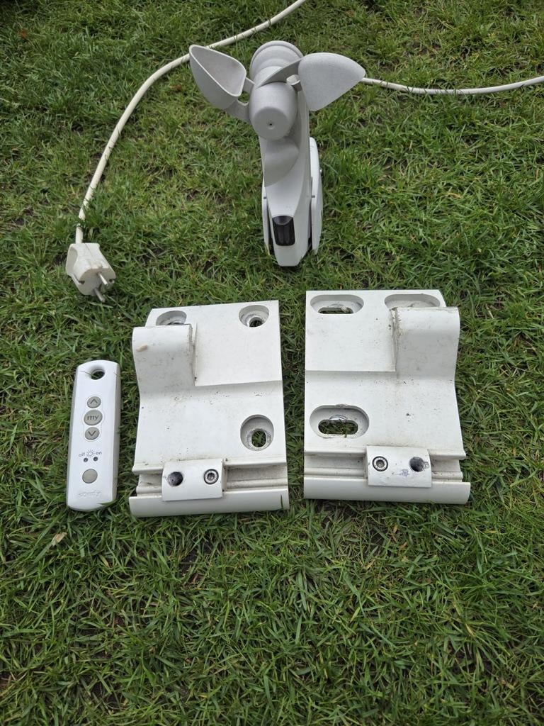 Elektrisch zonnescherm AFSTANDSBEDIENING 4x3,5 GROTE UITVAL, Elektrisch, Ophalen of Verzenden, 250 cm tot 450 cm, Knikarmscherm
