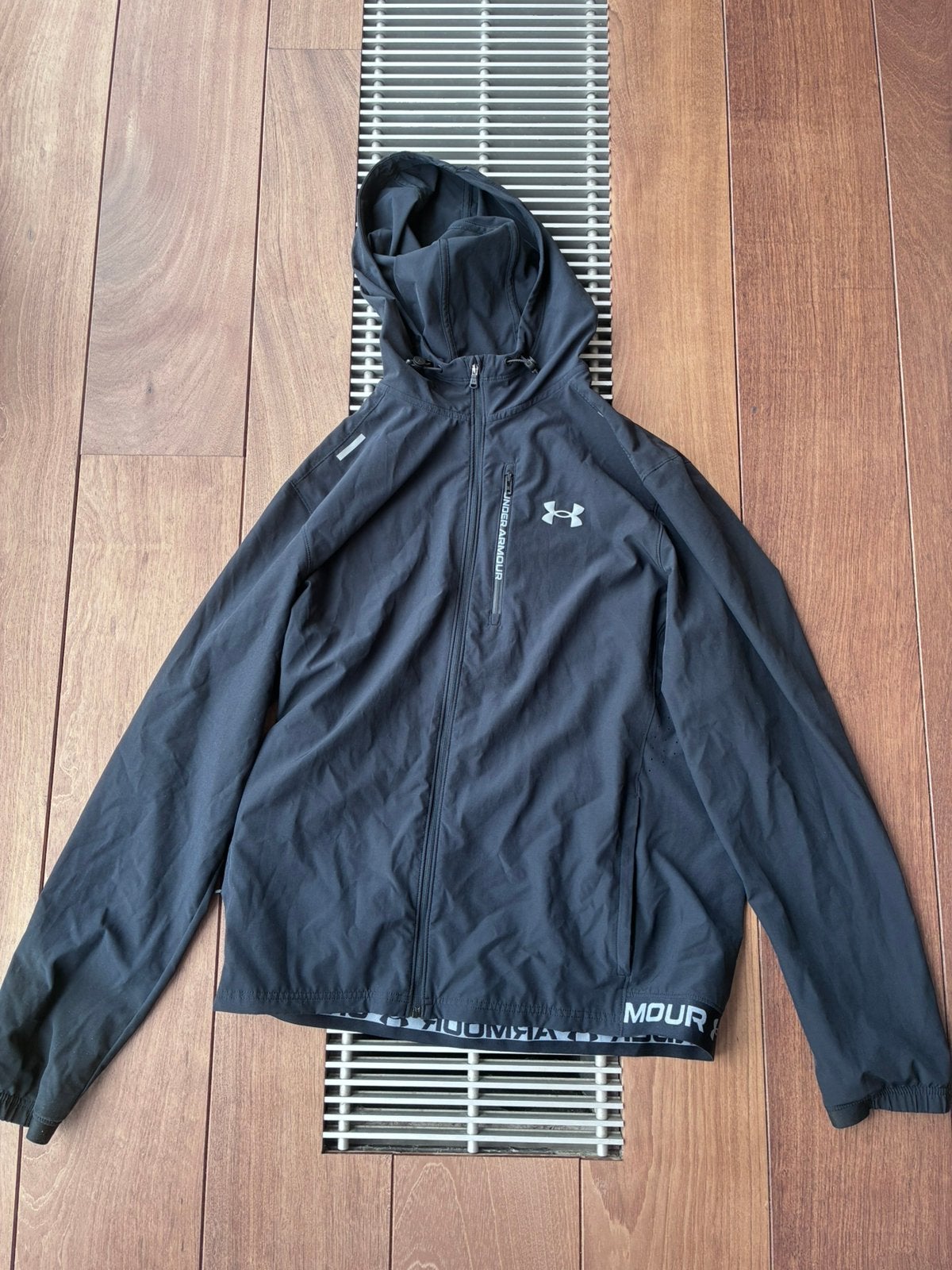 Under Armour Set maat L, Ophalen of Verzenden, Zo goed als nieuw, Zwart, Algemeen