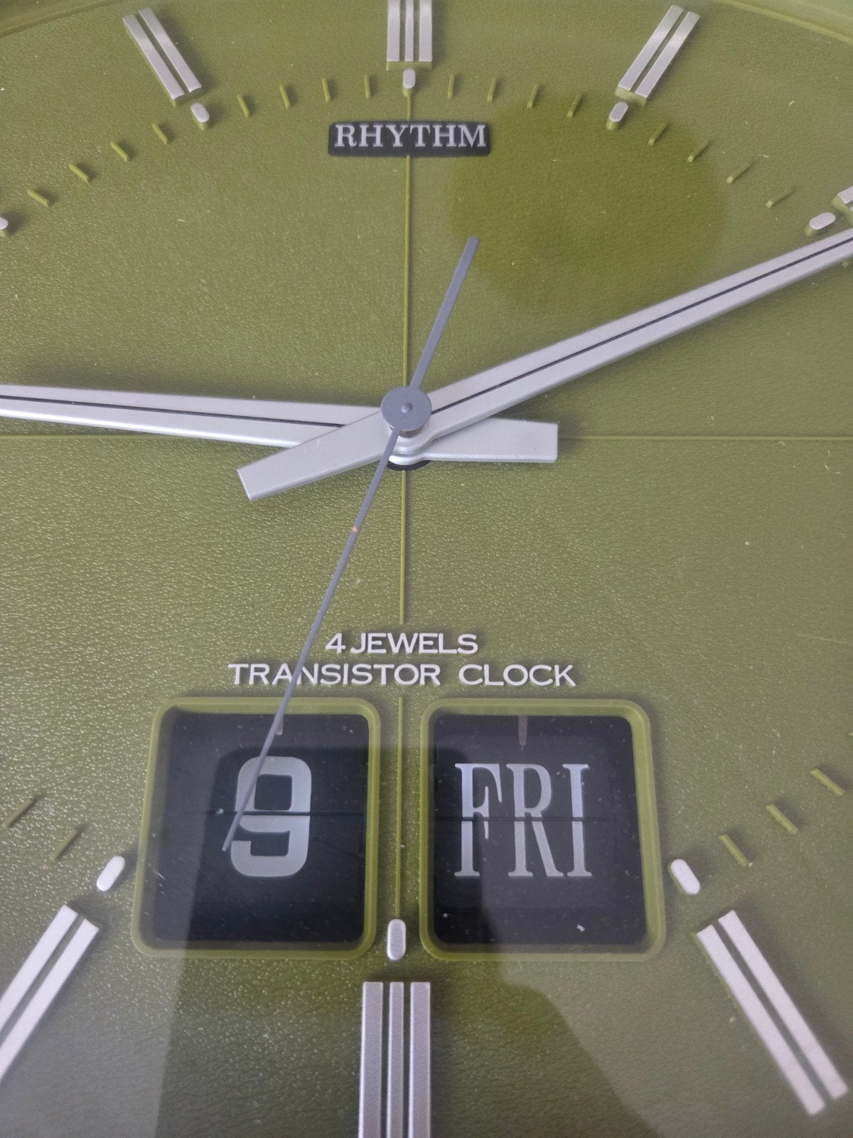 Vintage RHYTHM Wandklok - 4 Jewels Transistor Klok, Ophalen
