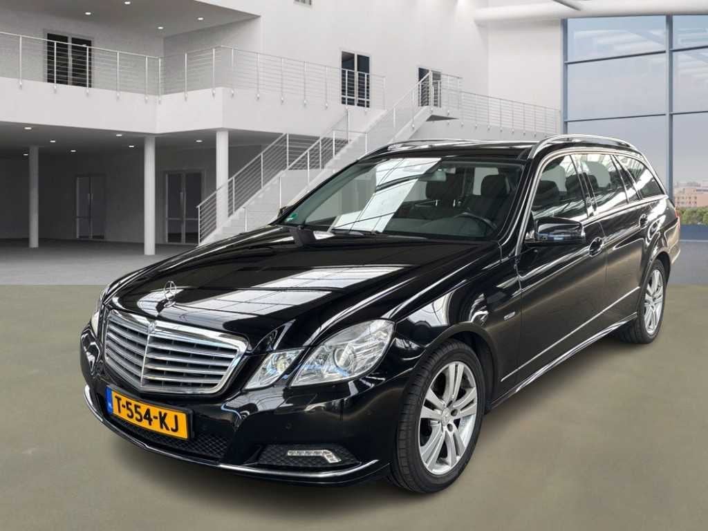 Mercedes-Benz E-klasse Estate 350 CGI Avantgarde , T-554-KJ, Auto's, Mercedes-Benz, Automaat, Euro 5, Gebruikt, 102 €/maand