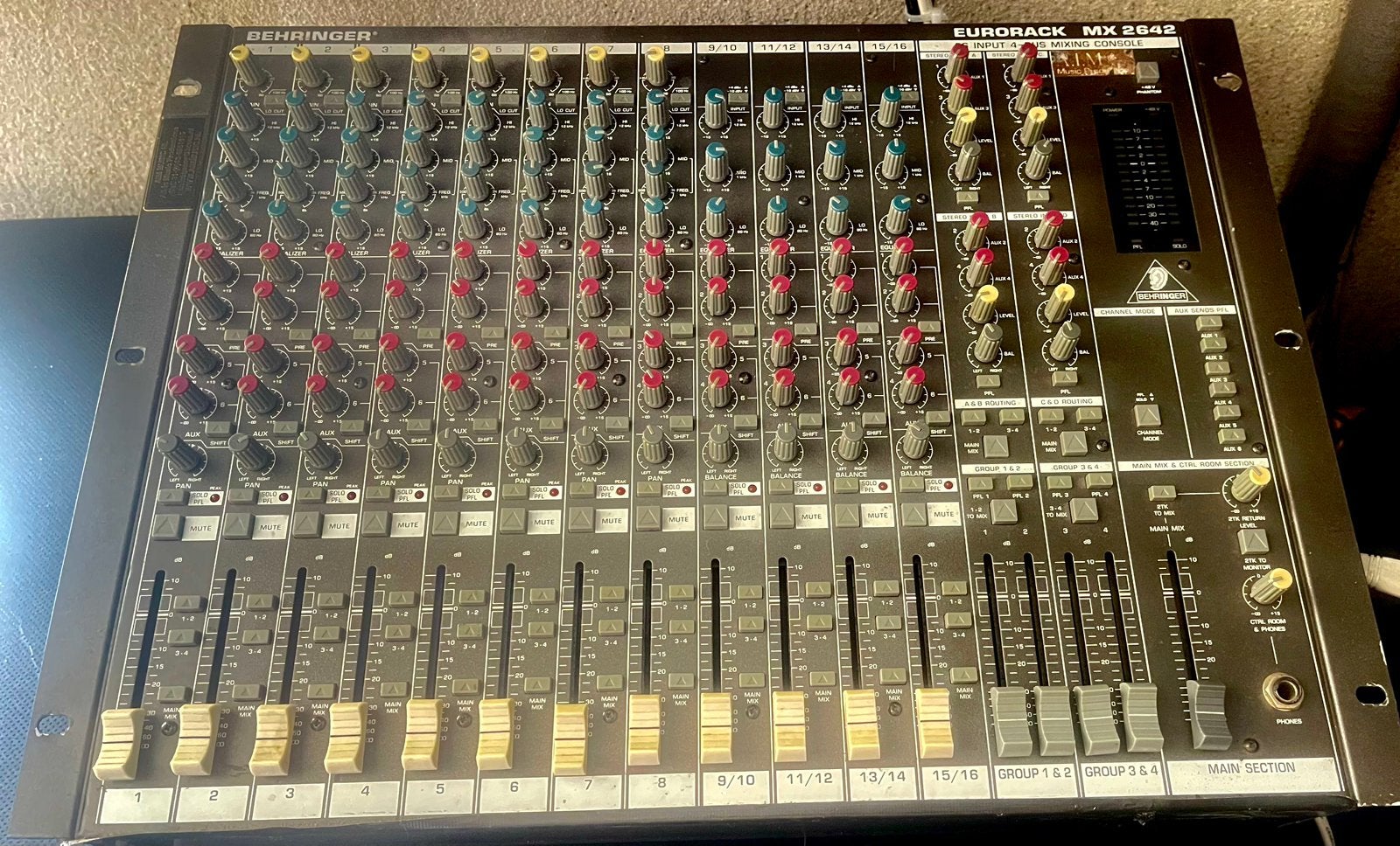Behringer 19” Eurorack MX2642, Ophalen of Verzenden, Zo goed als nieuw, 10 tot 20 kanalen