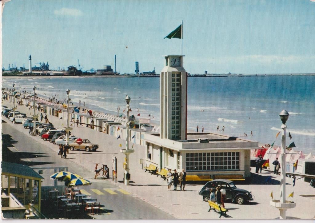 Frankrijk, Malo Les Bains met auto's , Citroen 2CV AZAM, Verzamelen, Ansichtkaarten | Buitenland, Gelopen, Frankrijk, 1960 tot 1980